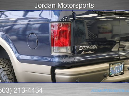 Used 2004 Ford Excursion Eddie Bauer image 58