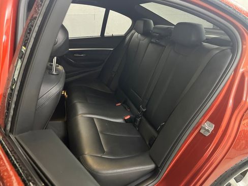 Used 2018 BMW 330i xDrive Sedan image 19