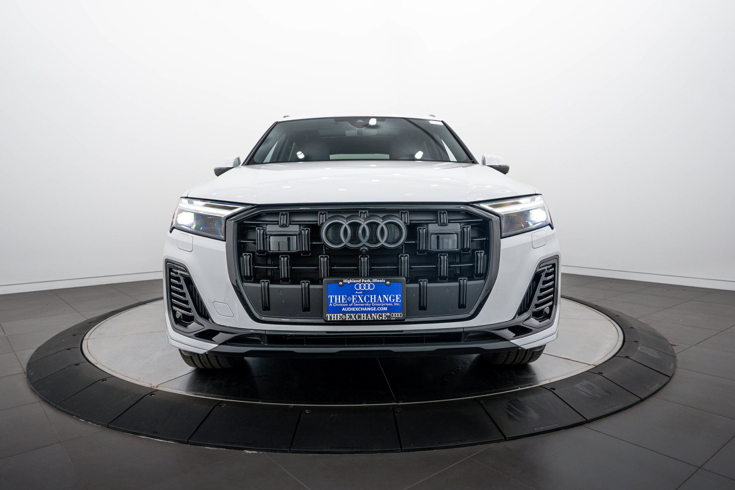 Used 2026 Audi Q7 3.0T Premium Plus w/ Premium Plus Package AWD/4WD image 24