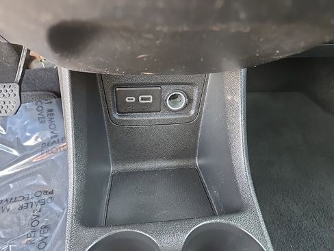 Used 2021 Chevrolet Spark LT image 29