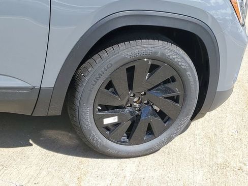 New 2026 Volkswagen Atlas Cross Sport SE AWD/4WD image 6