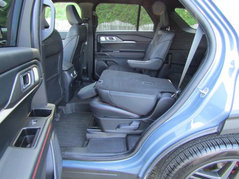 Used 2025 Ford Explorer ST w/ Sun And Sound Package AWD/4WD image 21
