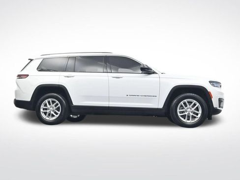 Used 2023 Jeep Grand Cherokee L Laredo image 33