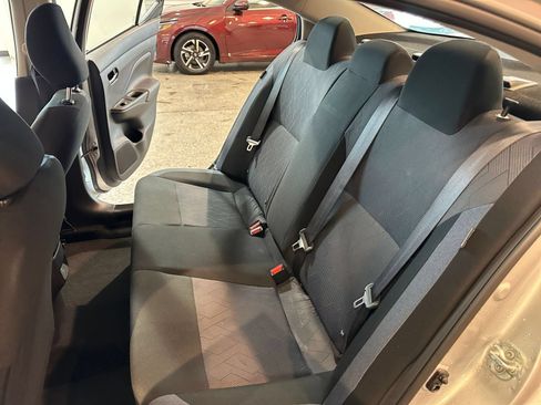 Used 2025 Nissan Versa SV FWD image 38