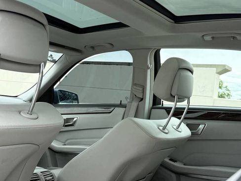 Used 2014 Mercedes-Benz E 350 Sedan image 17