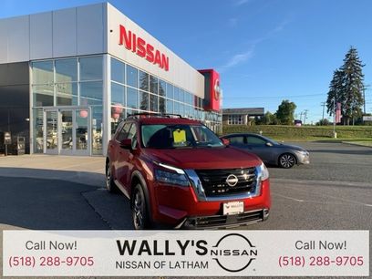 Used 2023 Nissan Pathfinder SV