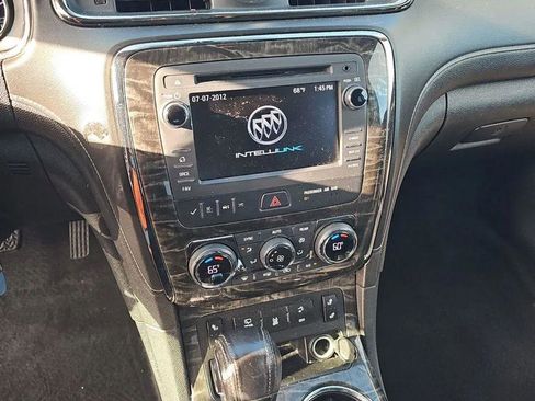 Used 2014 Buick Enclave Leather FWD image 17