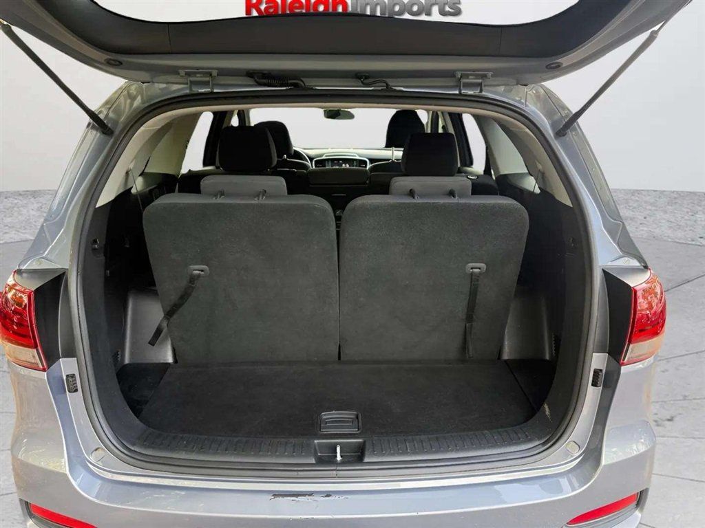 Used 2020 Kia Sorento L FWD image 23