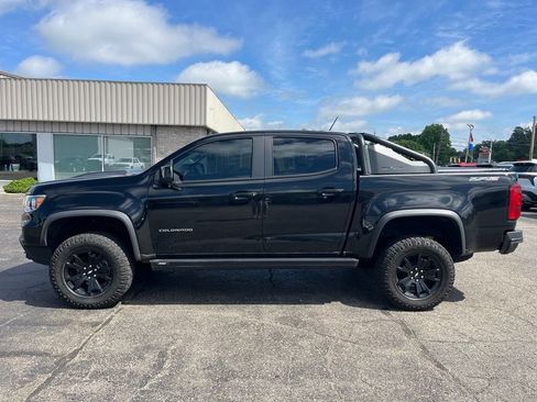 Used 2022 Chevrolet Colorado ZR2 w/ ZR2 Midnight Special Edition AWD/4WD image 2