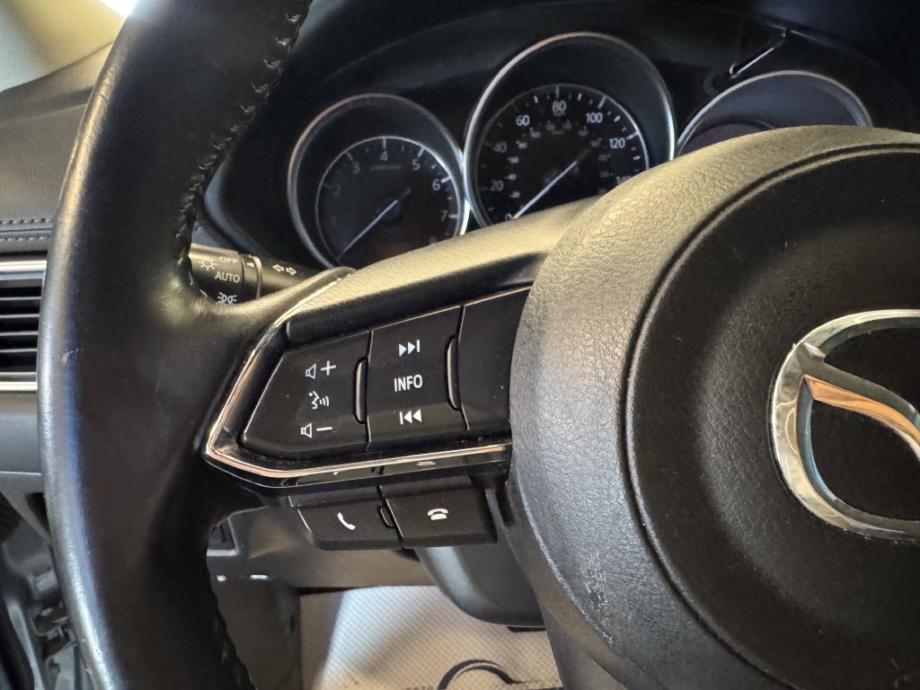 Used 2019 MAZDA CX-5 Touring FWD image 11