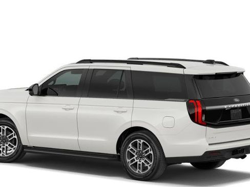 New 2026 Ford Expedition Active image 22