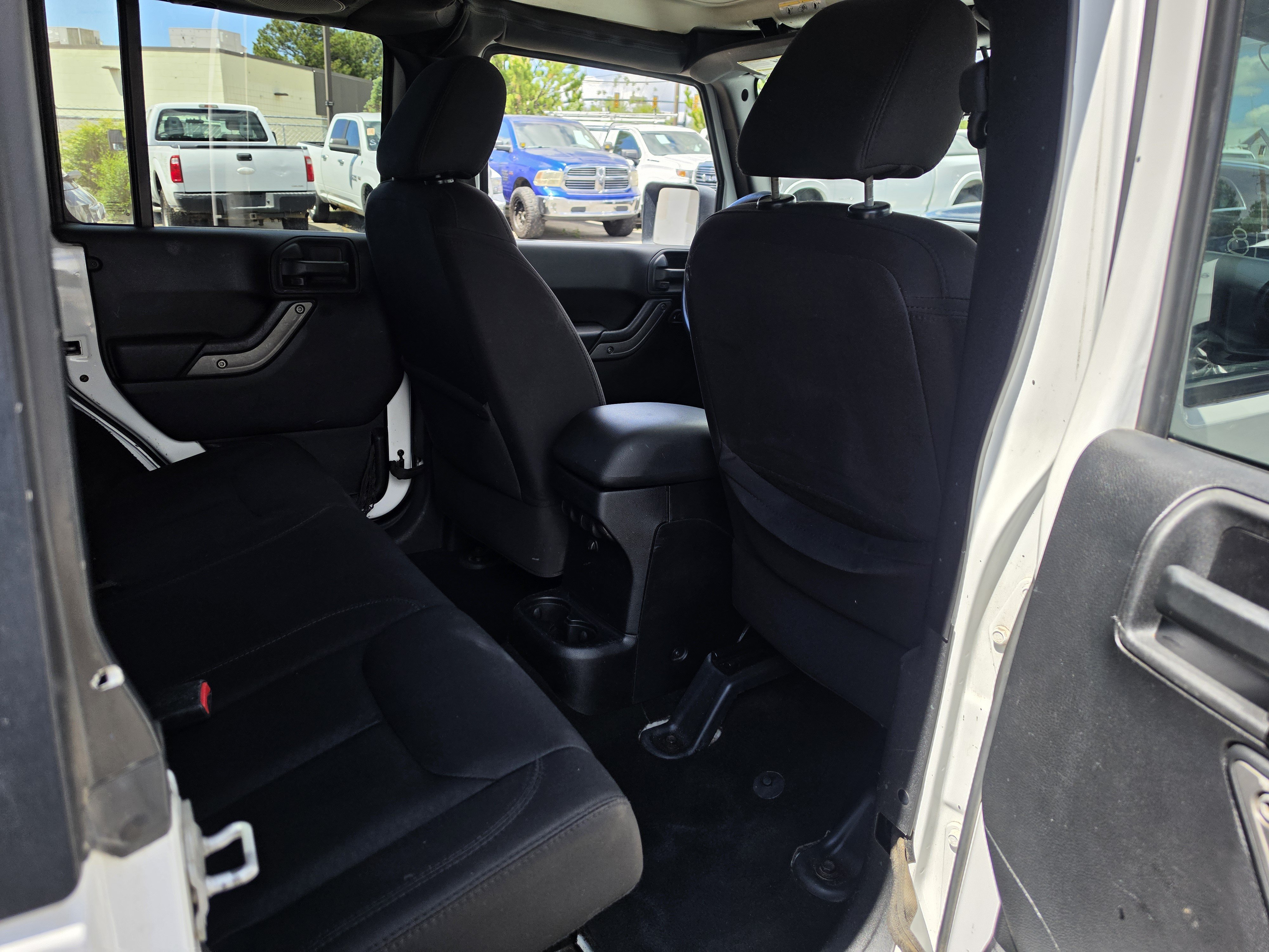Used 2014 Jeep Wrangler Unlimited Sport AWD/4WD image 21