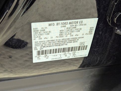 Certified 2025 Ford Explorer ST-Line w/ ST-Line Street Pack image 20