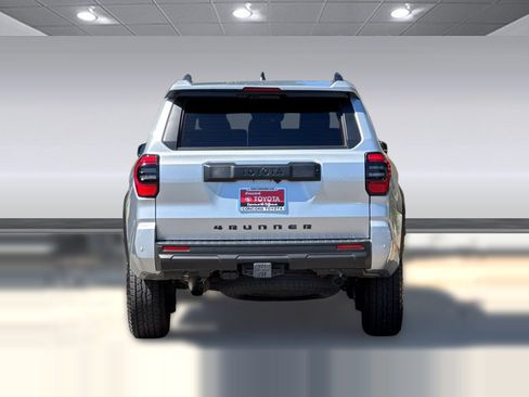 Used 2025 Toyota 4Runner TRD Off-Road AWD/4WD image 10