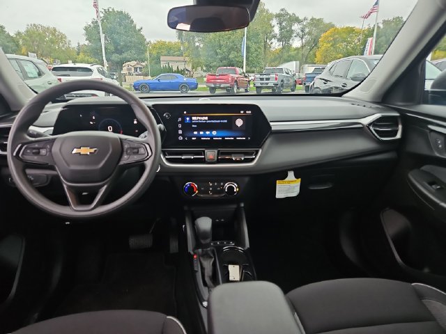 Used 2026 Chevrolet TrailBlazer LS w/ LS Convenience Package FWD image 13