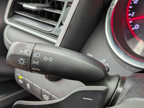 Used 2019 Toyota Camry XSE image 27