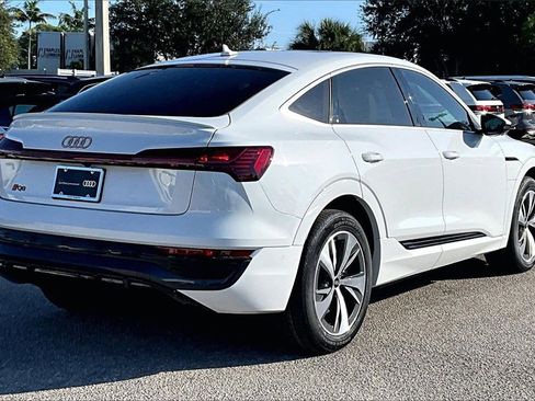 Certified 2024 Audi Q8 e-tron Premium Plus image 5