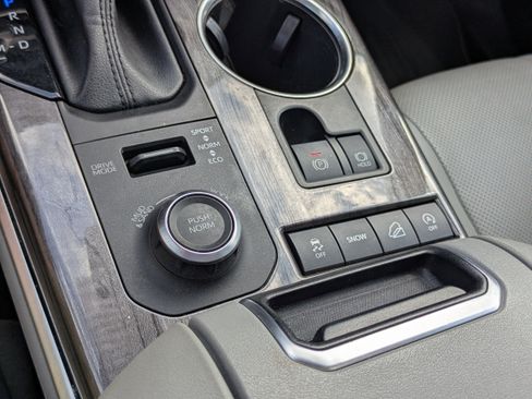 Certified 2021 Toyota Highlander Platinum image 19