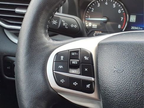 Certified 2023 Ford Explorer XLT w/ Equipment Group 202A AWD/4WD image 20