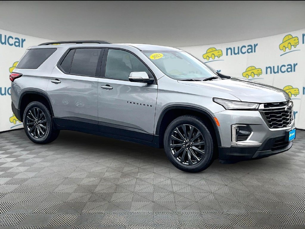 Used 2023 Chevrolet Traverse RS AWD/4WD image 1