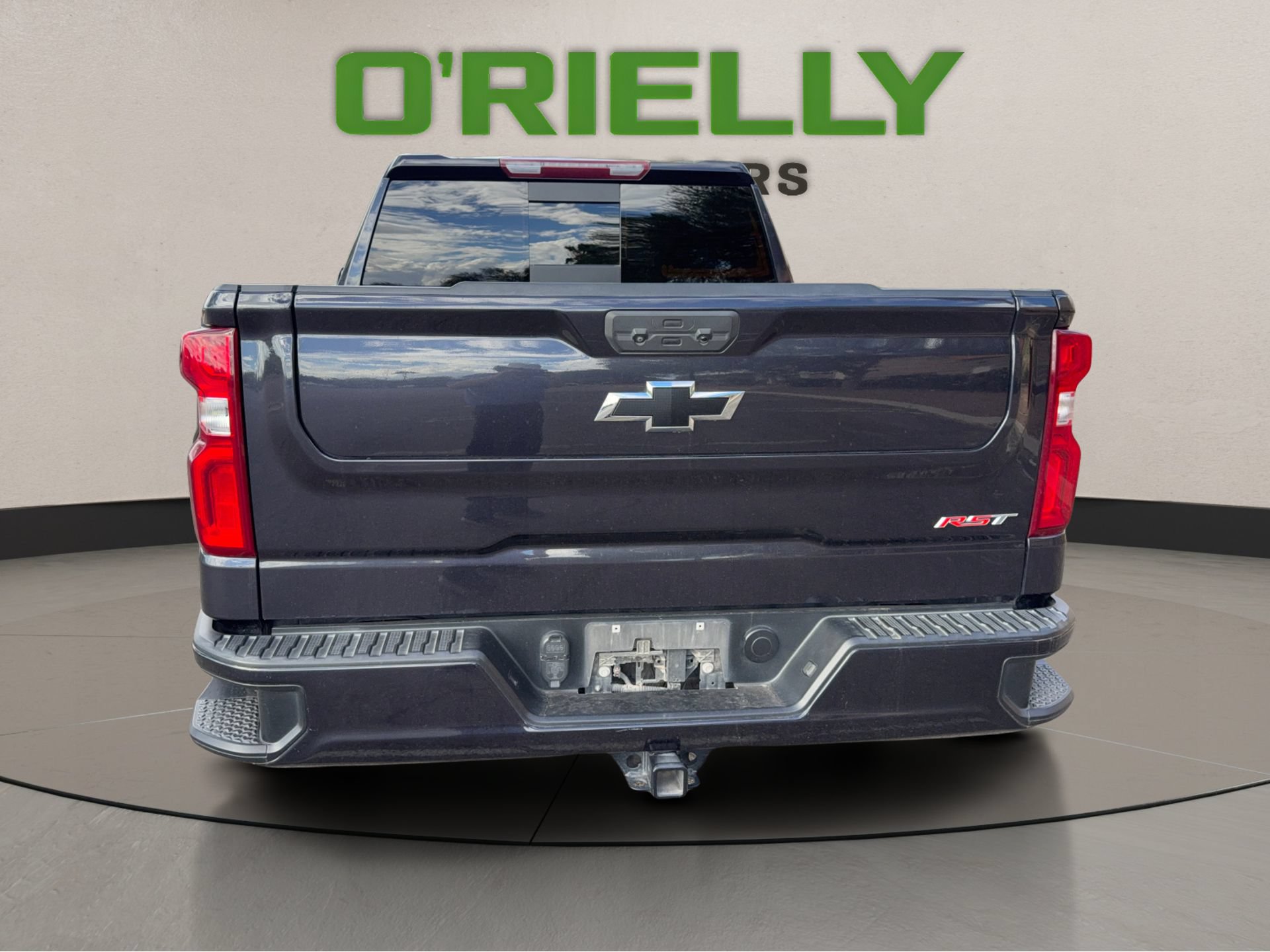 Used 2022 Chevrolet Silverado 1500 RST w/ Convenience Package II RWD image 4