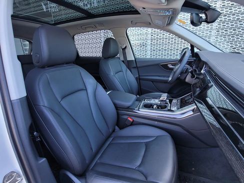 Used 2023 Audi Q7 2.0T Premium w/ Convenience Package AWD/4WD image 19