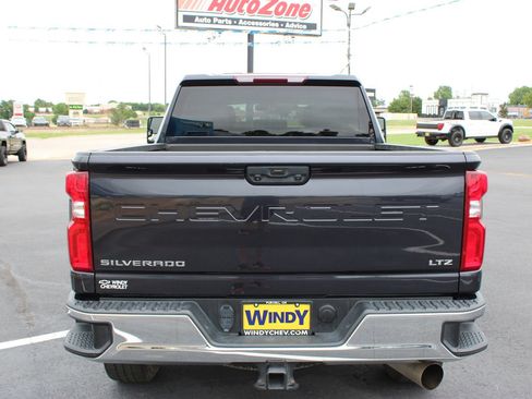 Used 2024 Chevrolet Silverado 2500 LTZ AWD/4WD image 7