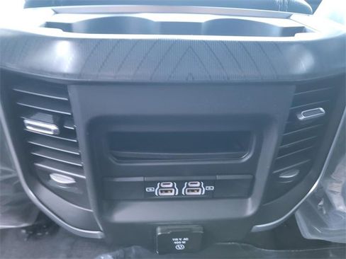 New 2026 RAM 1500 4x4 Crew Cab image 28