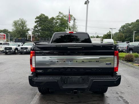 Used 2019 Ford F250 Platinum w/ Platinum Ultimate Package AWD/4WD image 8