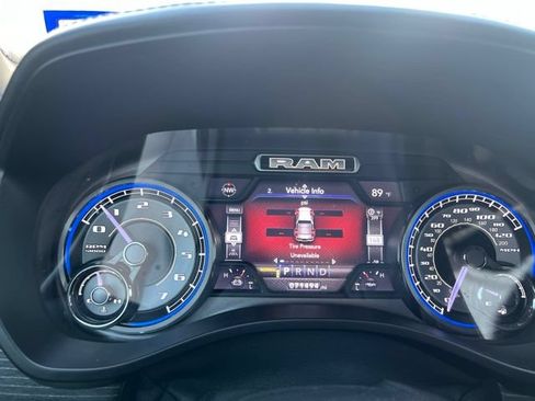 Used 2019 RAM 1500 Limited AWD/4WD image 6