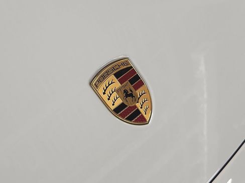 New 2026 Porsche Taycan 4S AWD/4WD image 25