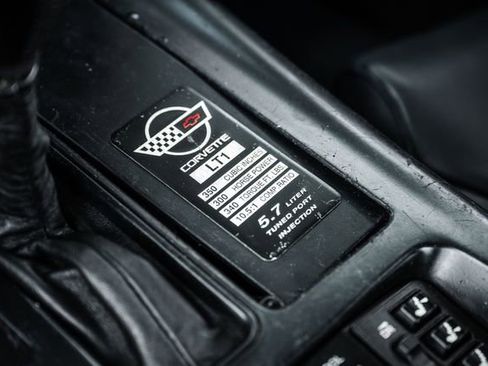 Used 1994 Chevrolet Corvette Coupe RWD image 18