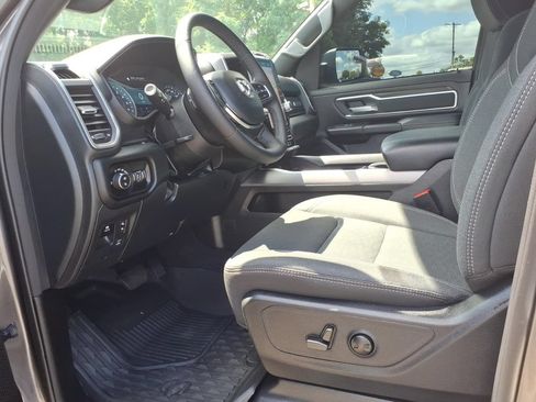 Used 2025 RAM 1500 Big Horn AWD/4WD image 13