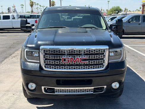 Used 2012 GMC Sierra 2500 Denali w/ Suspension Package, Off-Road AWD/4WD image 16