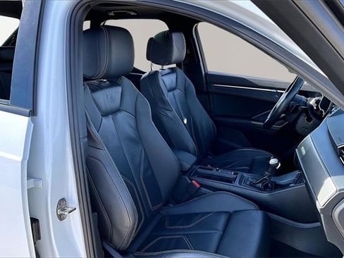 Used 2024 Audi Q3 2.0T Premium Plus w/ Premium Plus Package image 7