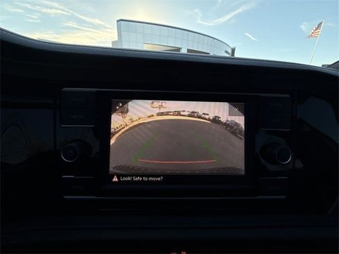 Used 2021 Volkswagen Jetta GLI image 17