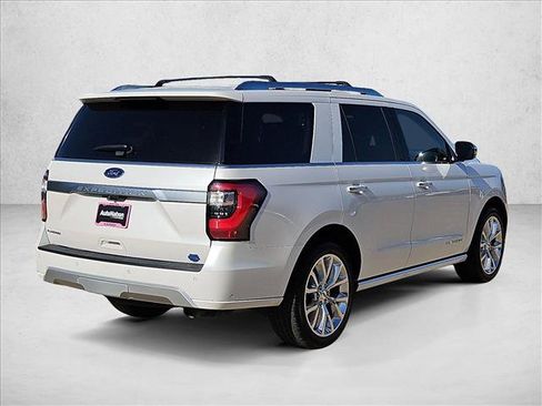 Used 2018 Ford Expedition Platinum RWD image 5