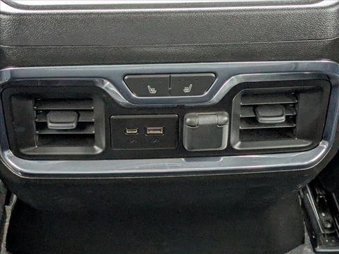 Used 2023 GMC Sierra 3500 SLT w/ SLT Premium Package image 25