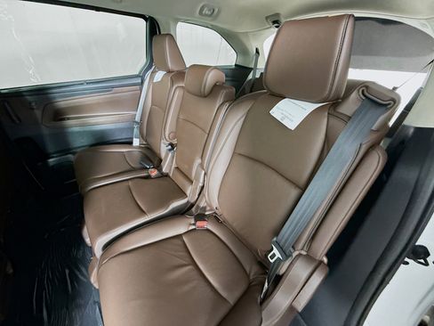 New 2026 Honda Odyssey Touring image 30