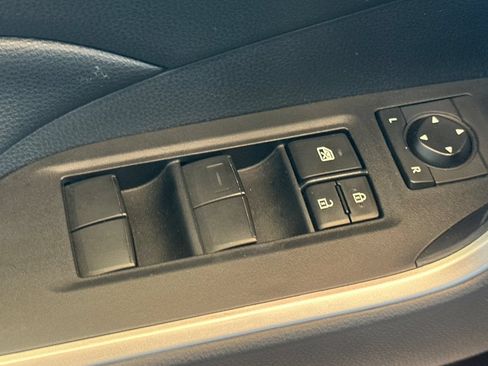 Certified 2019 Toyota RAV4 LE w/ Carpet Mat Package FWD image 14