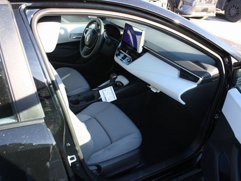 New 2026 Toyota Corolla SE image 12