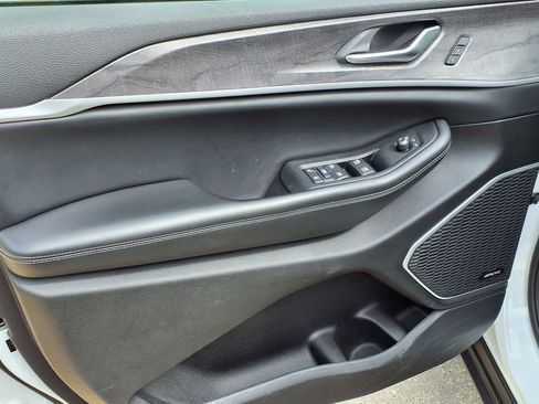 Used 2023 Jeep Grand Cherokee L Limited w/ Luxury Tech Group II RWD image 22