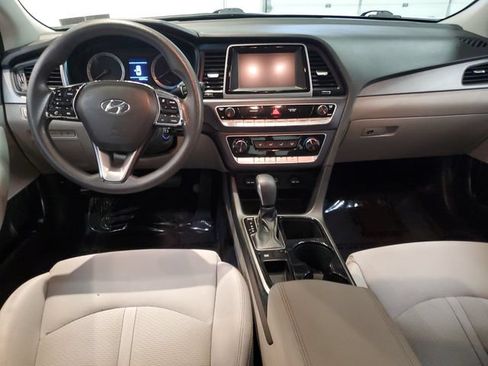 Used 2018 Hyundai Sonata SE FWD image 13