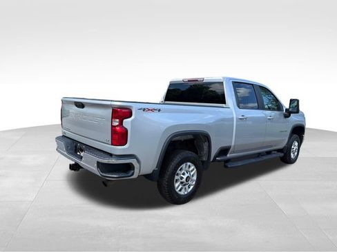 Used 2020 Chevrolet Silverado 2500 LT w/ Fleet Comfort Package AWD/4WD image 3