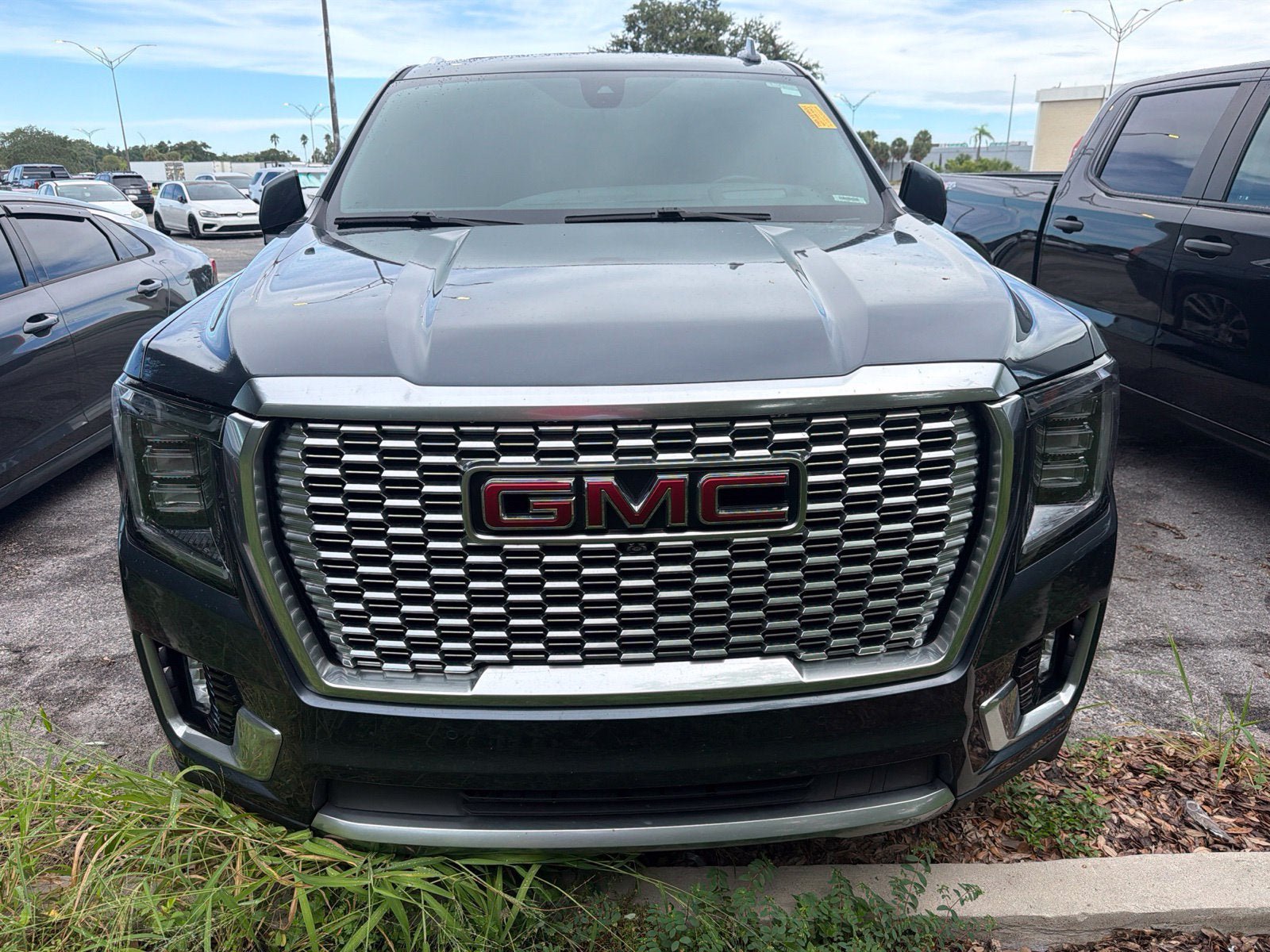Used 2021 GMC Yukon Denali w/ Denali Ultimate Package AWD/4WD image 2