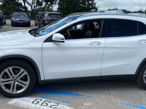 Used 2019 Mercedes-Benz GLA 250 4MATIC image 2