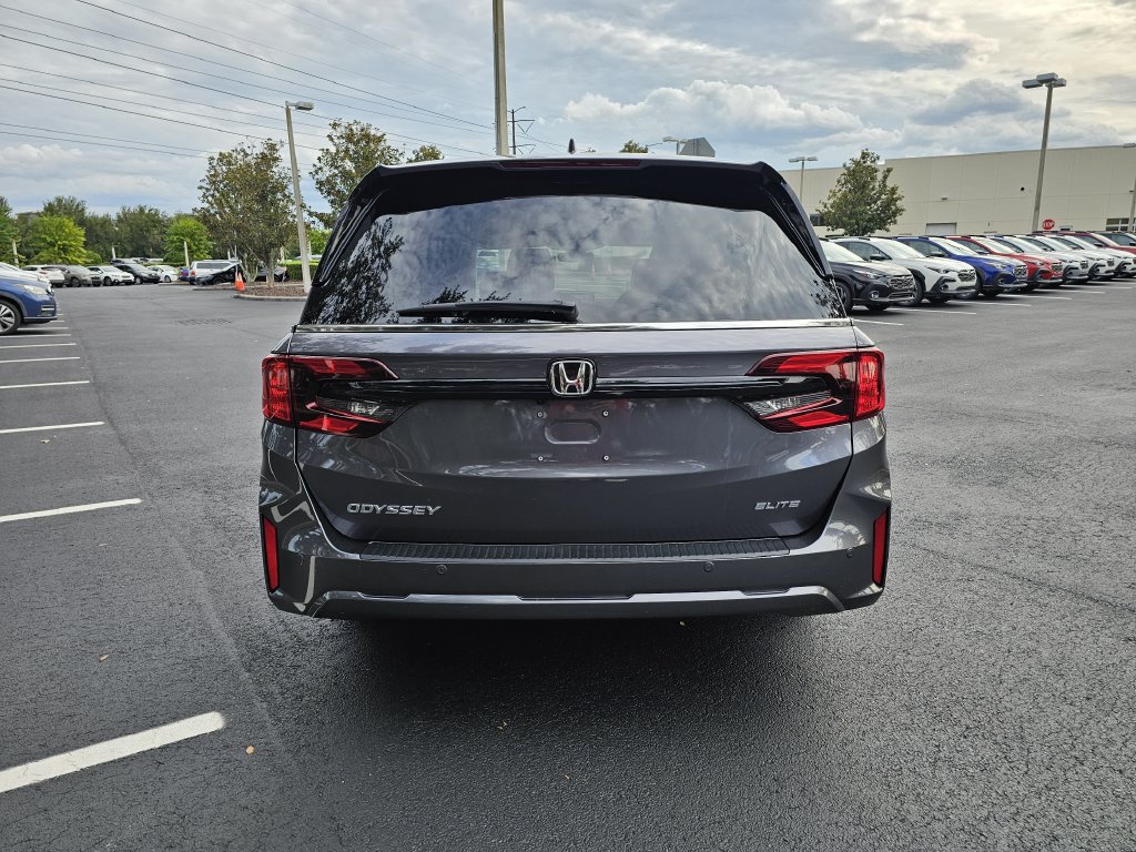 Used 2026 Honda Odyssey Elite image 4