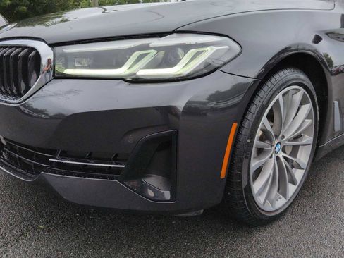 Certified 2023 BMW 530i xDrive w/ Premium Package AWD/4WD image 11