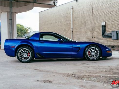 Used 2003 Chevrolet Corvette Z06 w/ Memory Package, 3 Drivers image 11