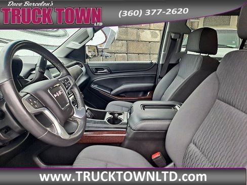 Used 2017 GMC Yukon SLE w/ SLE Value Package image 18